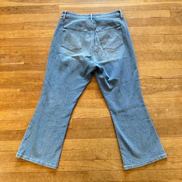 Loft medium wash high-rise boot cut jeans pants size 10
b28 - Picture 6 of 6